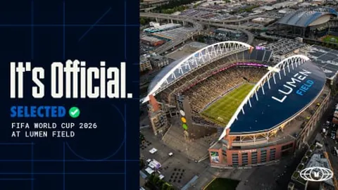 “热门目标，英国媒体：曼联及14支英超球队均对圣徒边锋迪布林表现出浓厚兴趣。”